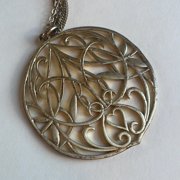 Carolee Gold Circle Pendant Necklace Jewelry - Picture 5 of 5